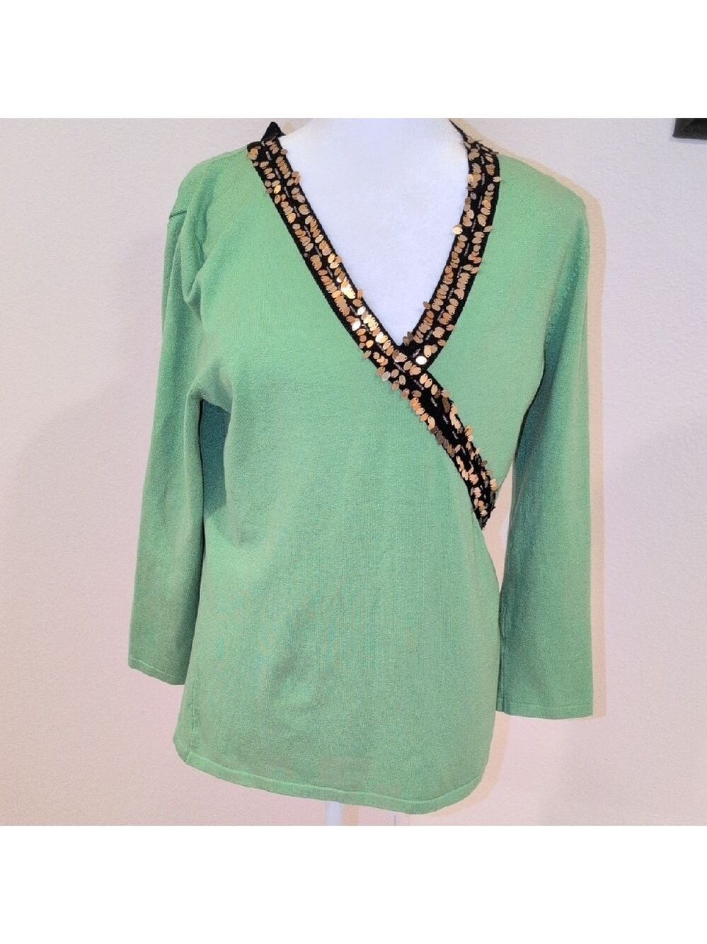 Cable & Gauge Green Top, Sweater with Gold Sequin Detail ,V Neck And 3/4 Sleeves